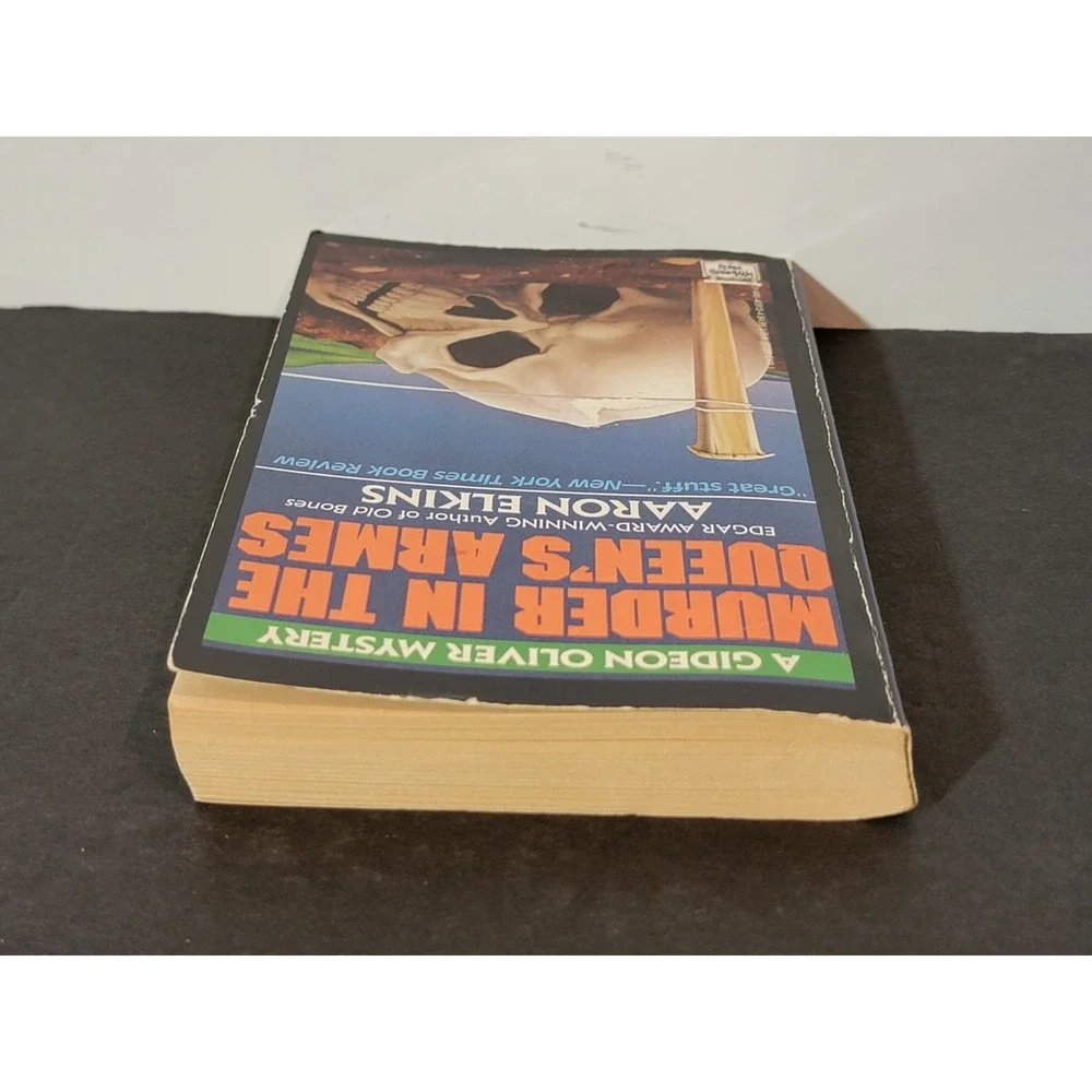 1990 Murder In The Queens Armes Aaron Elkins Mysterious Press 1st Printing‎